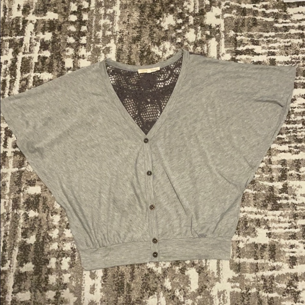 Gray top